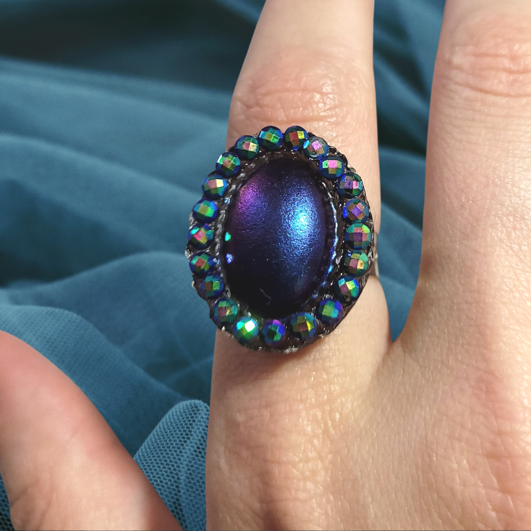 Teal Purple Shift Mourning Ring With Rainbow Crystals